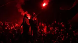 Огнен ад на "Мала Маракана" по време на Цървена звезда - Партизан, 31 души са арестувани (ВИДЕО)