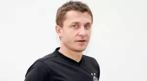 {{ otherArticle[0].article.title }}