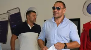 "Попитах го за трети мач, но...": Кубрат Пулев се завърна в България след загубата от Дерек Чисора
