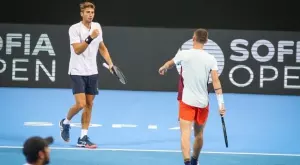 Страхотно! Донски и Лазаров са на ¼-финал на двойки на Sofia Open след успех над финалисти в Големия шлем