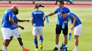 {{ otherArticle[0].article.title }}