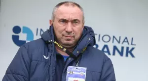 Нападател от Саутхемптън или турски клуб може да се озове в Левски при 1 условие?