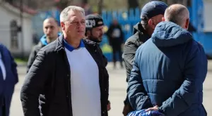 Високо напрежение! Ивков за Сираков пред феновете: Той не може да ми нарежда