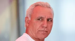 {{ otherArticle[0].article.title }}