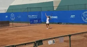 {{ otherArticle[0].article.title }}