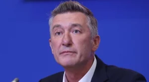 Две думи промениха всичко: Феновете на ЦСКА не забелязаха това за Радослав Златков