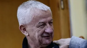 Нова порция емоции в Локомотив: Вълна от недоволство застигна Крушарски 