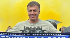 Любимец на Хулио Веласкес, желан от Трабзонспор ще остане в Левски, за да играе Шампионска лига със "сините"